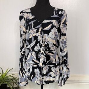 Billabong Black Blue Cream Floral Tie-Front Bell Cuff Flowing Romper S